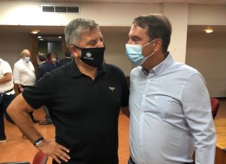 Μάσκα ναι, αποστάσεις όχι