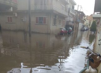 Συνδρομή από Αγρίνιο, Ναύπακτο και Αίγιο στο Μεσολόγγι για τις πλημμύρες