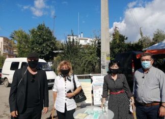 Διανομή μασκών στη Λαϊκή Αγορά Αγρινίου από την Περιφέρεια