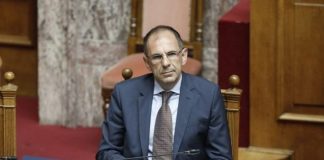 Επίθεση Γεραπετρίτη σε Καραμανλή, Σαμαρά αλλά και Δένδια!