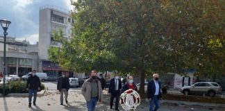 Κατέθεσε στεφάνι για το Πολυτεχνείο ο ΣΥΡΙΖΑ στο Αγρίνιο