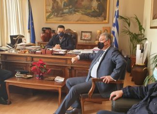 Σύσκεψη στο δημαρχείο Αγρινίου για την πανδημία : YΠΕάρχης, Δήμαρχος και Αστυνομικός Διευθυντής