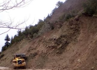 Πιθανόν προσωρινή η αποκατάσταση του δρόμου στο Λαμπίρι
