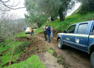 Έλεγχος από κλιμάκιο του ΕΑΓΜΕ για τις κατολισθήσεις σε περιοχές του Δήμου Αμφιλοχίας
