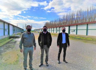 Πτηνοτροφικές μονάδες στη Ναυπακτία επισκέφθηκαν οι Αντιπεριφερειάρχες Βασιλόπουλος και Δημητρογιάννης