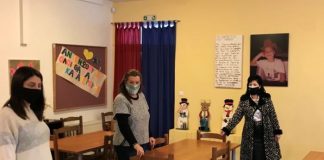 Γεύματα Αγάπης στo «Χαμόγελο του Παιδιού» στα Καλύβια από την Περιφέρεια