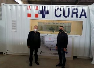 Επίσκεψη Τσιχριτζή στην εταιρεία που κατασκευάζει τις κινητές ΜΕΘ