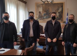 Συζήτηση των Πυροσβεστών με το Δήμαρχο Αγρινίου για την ενίσχυση και μετεγκατάσταση της Πυροσβεστικής