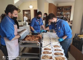 Δράση Προσφοράς από τους Προσκόπους προς το συσσίτιο του Ιερού Ναού Αγίου Δημητρίου