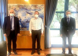 Συνάντηση Λύρου με τον Κ. Καραμανλή