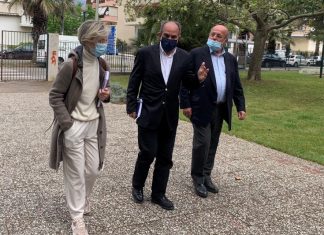 – Πιστεύω να καταλάβουν ότι αφού χάθηκε η Νομική στην Πάτρα, δεν έχει κανένα νόημα να μιλάμε για τα Τμήματα του Αγρινίου