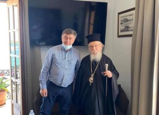 Συνάντηση Αποστολάκη με το Μητροπολίτη Κοσμά για την ανάδειξη του θρησκευτικού τουρισμού