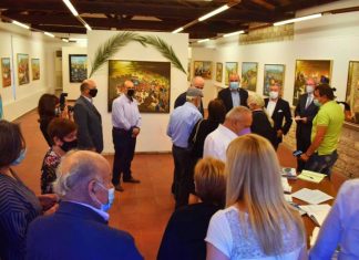 Με μεγάλη επιτυχία ξεκίνησε η έκθεση του Νώντα Ρεντζή στο Τρικούπειο