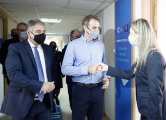 Με μόνο 20% μεγαλύτερο πληθυσμό, αλλά με υπερδιπλάσιες εμβολιαστικές γραμμές τα Γιάννενα από το Αγρίνιο