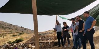 Στις εργασίες αποκατάστασης του Αρχαίου Θεάτρου Πλευρώνας ο Νεκτάριος Φαρμάκης