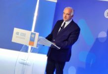 Ωσάν μάντης ο Λύρος «βλέπει» διαπλεκόμενα, πριν την καταληκτική ημερομηνία υποβολής προσφορών