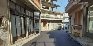 Eργασίες ασφαλτόστρωσης στην οδό Σιαδήμα