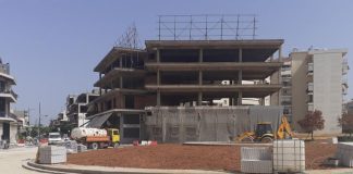 Στην τελική ευθεία ο κυκλικός κόμβος στη συμβολή των οδών Τρικούπη και Κατράκη