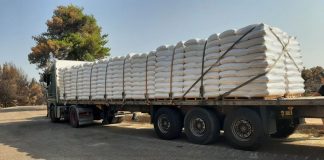 30 τόνοι ζωοτροφών από το Αγρίνιο για τους πυρόπληκτους κτηνοτρόφους της Ηλείας