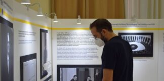 Ο Ν. Φαρμάκης στη φωτογραφική έκθεση του Europe Direct για τη 40χρονη ιστορία της Ελλάδας στην Ε.Ε.