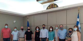 Επίσκεψη των συμμετεχόντων του προγράμματος «χτίζοντας γέφυρες» στο Δήμαρχο Αγρινίου