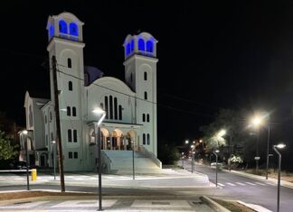 Φωτίστηκε η ανάπλαση στην Αγία Βαρβάρα