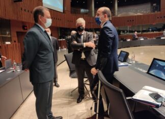 Δεν του πάει για Δένδιας : Ο Λιβανός τώρα θυμήθηκε τα τουρκικά αλιευτικά που σουλατσάρουν