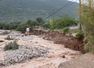 Προληπτική εκκένωση οικισμού στο Ζευγαράκι