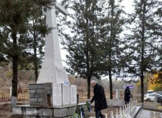 Επιμνημόσυνη δέηση για τους ήρωες του 2/39 Συντάγματος Ευζώνων στη μάχη της Γκραμπάλας