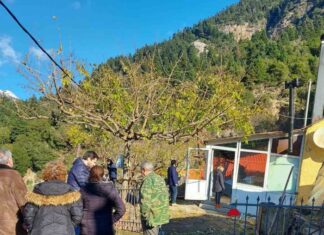 Αυτοψία στα χωριά της Παραβόλας : Σπίτια εκκενώθηκαν σε Λαμπίρι και Βλοχό