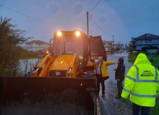 Εκκενώνονται προληπτικά και άλλες περιοχές στο Μεσολόγγι