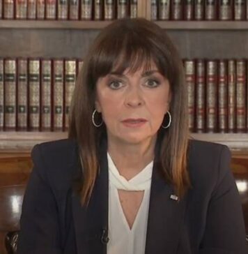 Σακελλαροπούλου: Από ανώτατος πολιτειακός άρχοντας …πρόεδρος του Φεστιβάλ!