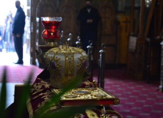 Σε κλίμα οδύνης η Εξόδιος Ακολουθία του μακαριστού Μητροπολίτου Αιτωλίας & Ακαρνανίας κυρού Κοσμά