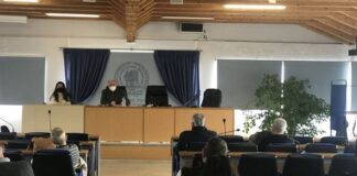 Συνάντηση Λύρου με τους διευθυντές για τις υποδομές των σχολείων