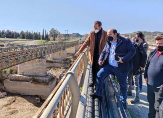 Σύσκεψη με Τριαντόπουλο για την αποκατάσταση των ζημιών από τις κακοκαιρίες – Επίσκεψη στη Γέφυρα του Ευήνου