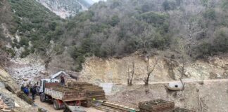 Δρόμος Αμβρακιάς – Αργυρού Πηγαδίου : Ξεκίνησε η συναρμολόγηση της γέφυρας