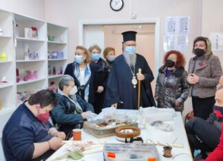 Επίσκεψη Ιερόθεου στο Εργαστήρι «Παναγία Ελεούσα» στο Μεσολόγγι