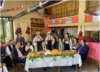 Στη Σταμνά η εκπομπή «Κυριακή στο χωριό ξανά»