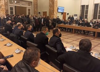 Όταν όλοι μειδίασαν κάτω από τη μάσκα