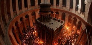 Και ο Φαρμάκης στην αποστολή που θα μεταφέρει το Άγιο Φως στην Ελλάδα