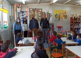 Στελέχη του Κέντρου Κοινότητας στο 14ο Νηπιαγωγείο Αγρινίου