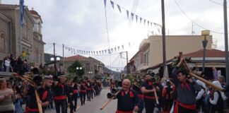 Ματαράγκα: Πλήθος κόσμου στα Λαζάρια