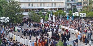 Δύο wannabe υποψήφιοι δήμαρχοι του Αγρινίου στη λιτανεία