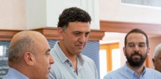 Στη Ναύπακτο ο Κικίλιας : «Δεν μπορώ να σκεφτώ ούτε ένα λόγο που κάποιος δε θα επέλεγε τη Ναύπακτο»