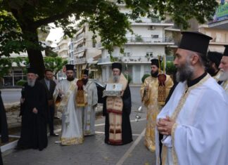 Mε ευλάβεια στην Αγία Τριάδα Αγρινίου η υποδοχή του λειψάνου του Αγίου Καλλινίκου
