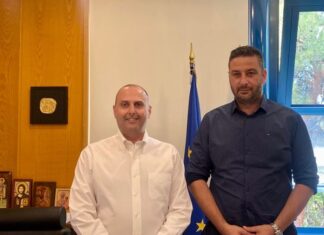 Ο Μαυρομμάτης «ψήνει» επίσκεψη Καραγιάννη