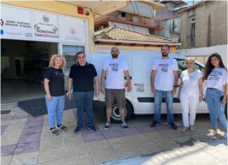 Παπούτσια της εταιρείας TOMS διένειμαν ο Δήμος Αγρινίου και η Ένωση «Μαζί για το Παιδί»