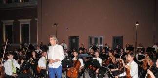 Ονειρική βραδιά, γεμάτη μελωδίες και μουσικά ταξίδια στο Ξενοκράτειο