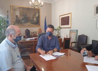 Έπεσαν οι υπογραφές και ξεκινά η ενεργειακή αναβάθμιση του Δημαρχείου Αγρινίου