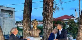 Η προτομή του Παύλου Μπακογιάννη κοσμεί το Θέρμο